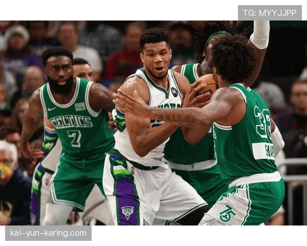 凯尔特人与雄鹿榜首大战进入加时，塔图姆与字母哥对飙关键球